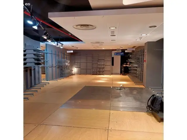 Gran Local Comercial Dos Plantas Centro Ciudad