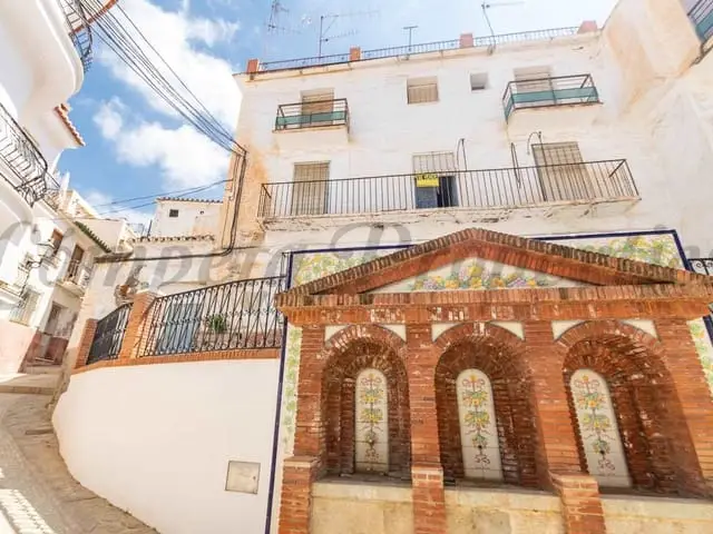 Casa adosada de 18 dormitorios en Algarrobo