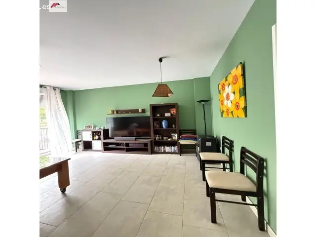 Piso en Urbanizacion con padel 3 habitaciones 2 banos