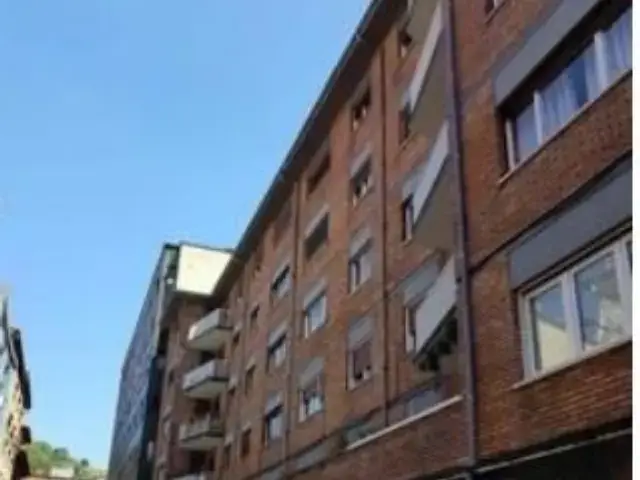 Piso 4 habitaciones Sama de Langreo Asturias