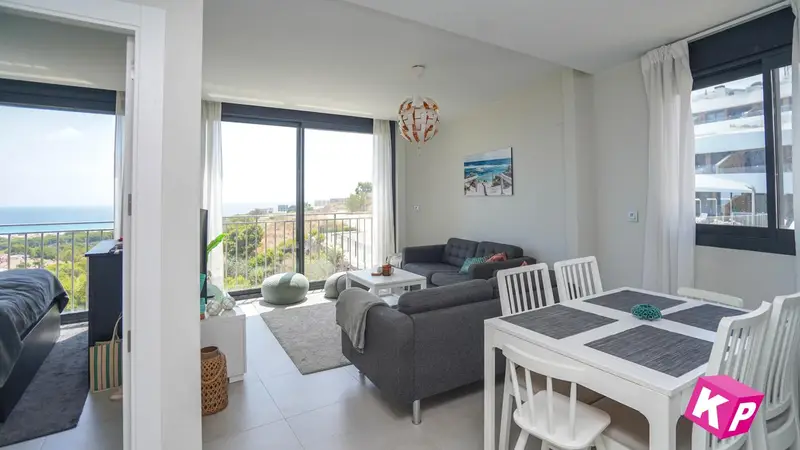 Apartamento con Piscina en Gran Alacant Cerca de la Playa