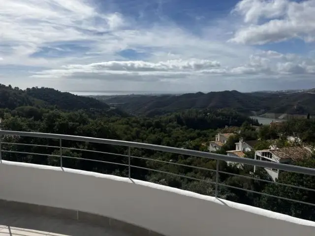 Apartamento en Venta Istán 1 o 2 Dormitorios Vistas Panorámicas