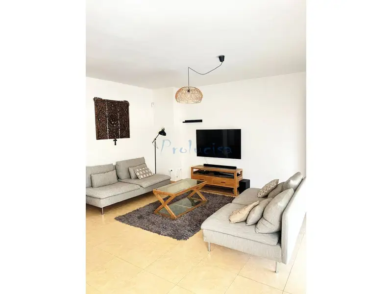 Casa con Piscina en Moraleja de Enmedio