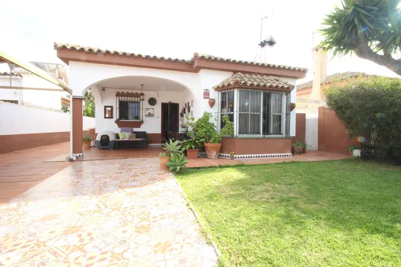 Chalet en Venta Los Gallos Chiclana de la Frontera