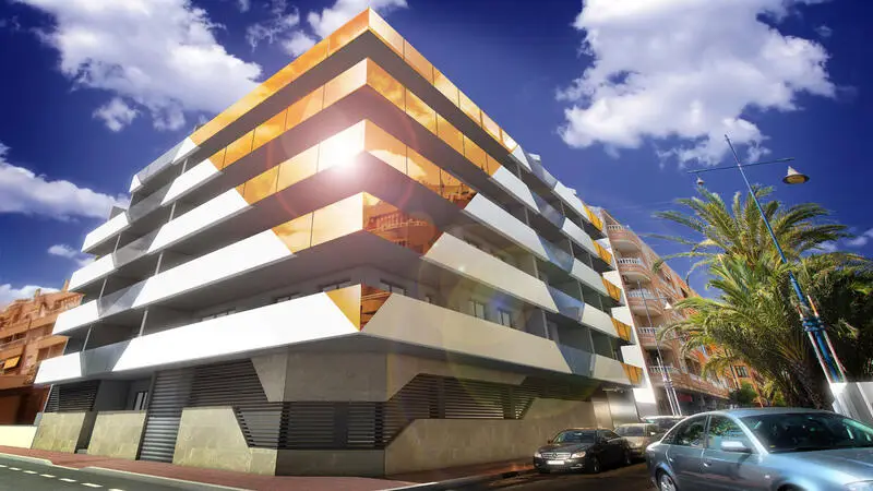 Apartamentos en Venta Torrevieja: 3 Dormitorios, Vistas al Mar