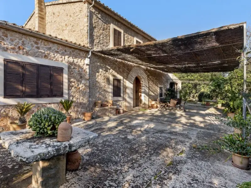 Finca Rustica en Alaró Mallorca con Vistas a la Serra de Tramuntana