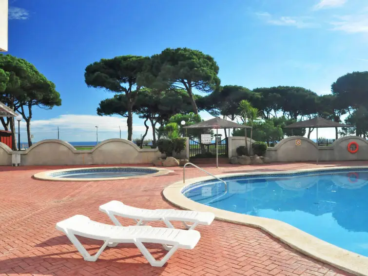 Apartamento 2 Dormitorios Blanes Alquiler Cerca de Playa