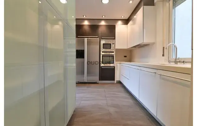 Alquiler Apartamento 3 Dormitorios 165m² Bilbao Centro