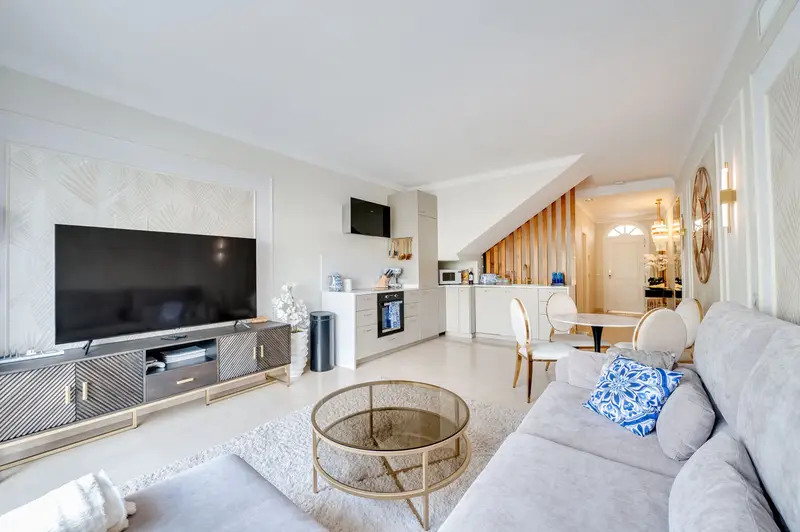 Apartamento 3 Dormitorios Alquiler Nueva Andalucia