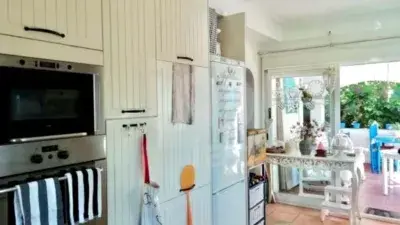 Casa en Torreblanca con Piscina Privada y Vistas al Mar