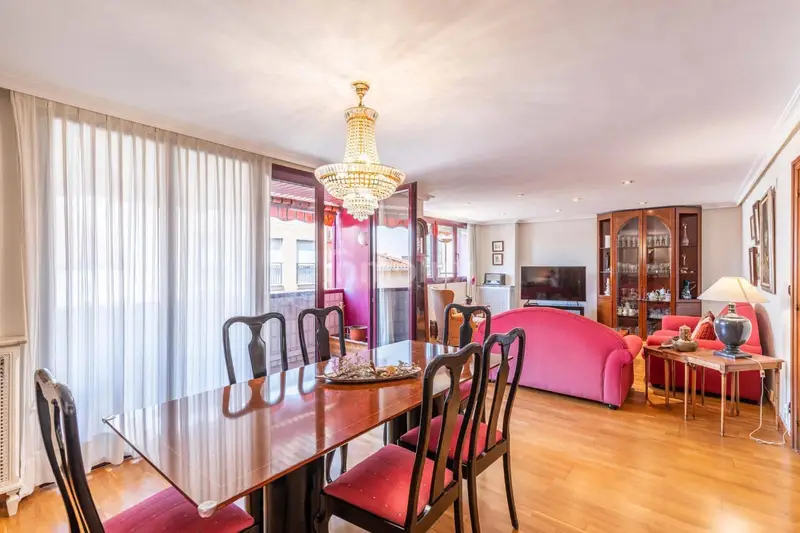 Piso 205m2 5 Dorm 3 Baños Garaje Centro Alicante