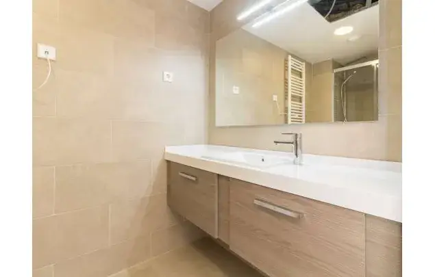 Alquiler Habitacion 82m2 Barcelona Coliving