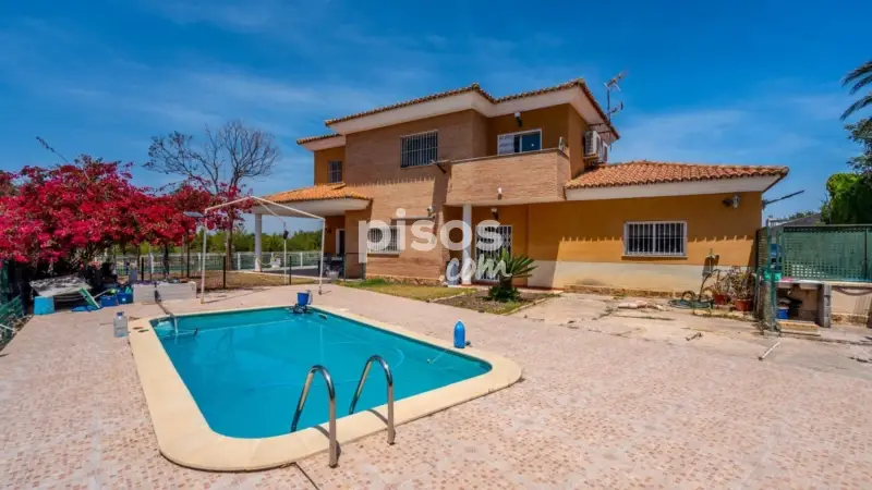 Chalet en Venta Monte Alcedo con Piscina Privada