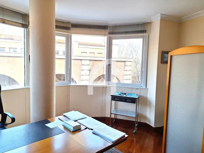 Oficina en Venta en Getxo Las Arenas 100m2 Tres Despachos