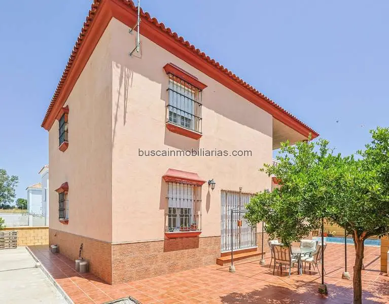 Casa en Venta Cantillana Ideal Familias Amplia Piscina