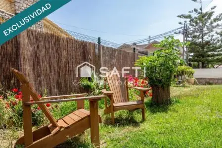 Casa en Cambrils junto al mar con jardin y garaje