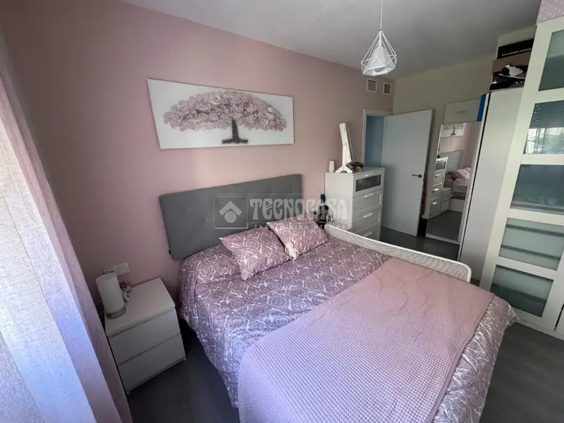 Piso en Venta Sevilla Este 4 dormitorios 2 baños Garaje Trastero