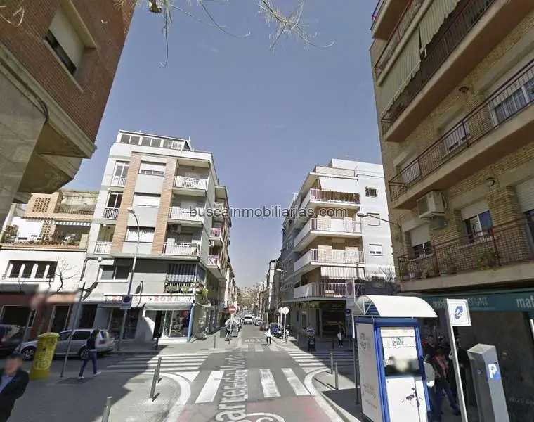 Piso en Venta Sant Boi de Llobregat Ocupado Al Contado