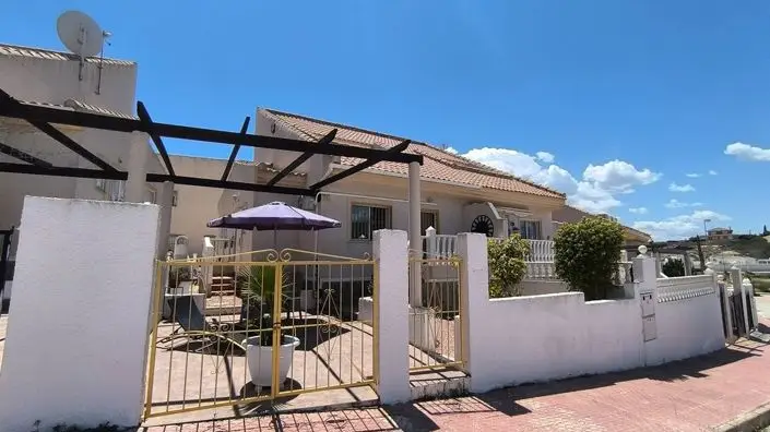 Villa en Ciudad Quesada 3 Dormitorios Adosado con Piscina