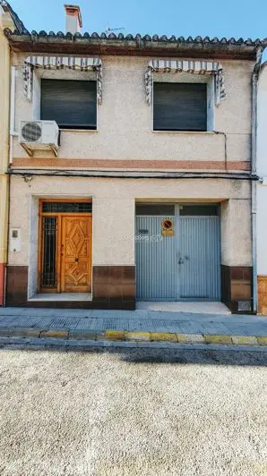 4 Bed Townhouse for sale