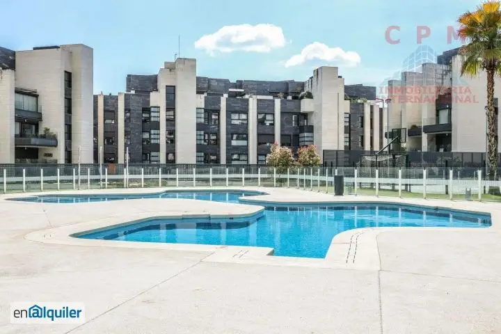 Piso de Lujo en Encinar de los Reyes La Moraleja 5 habitaciones