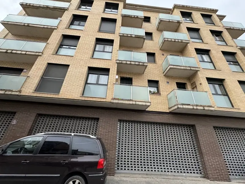 Venta Local Comercial en Piera 185m2