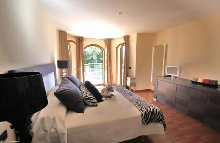 Villa 5 Dormitorios en Venta La Manga Club