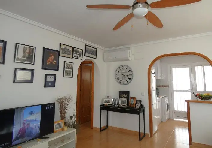 Villa de 2 Dormitorios en Camposol  Cerca del Campo