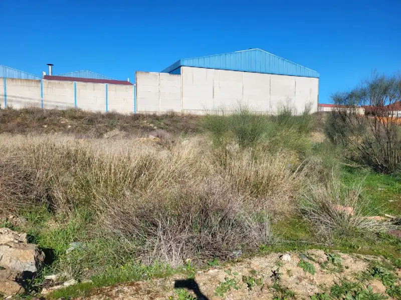 Venta Terreno Azuaga 460m2 Poligono Industrial