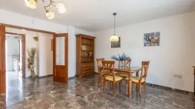 Piso en Venta a 5 Minutos de Granada Capital