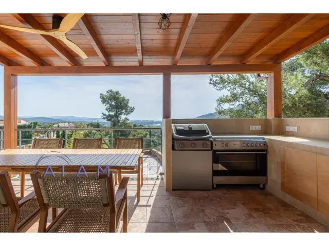 Casa con Piscina Privada en Palafolls