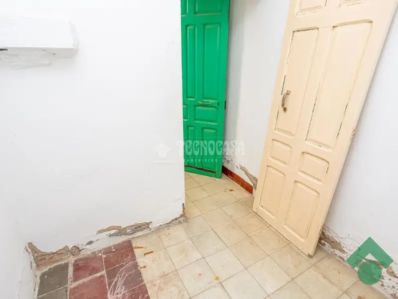 Casa en Venta Av las Flores 2 Dormitorios Patio