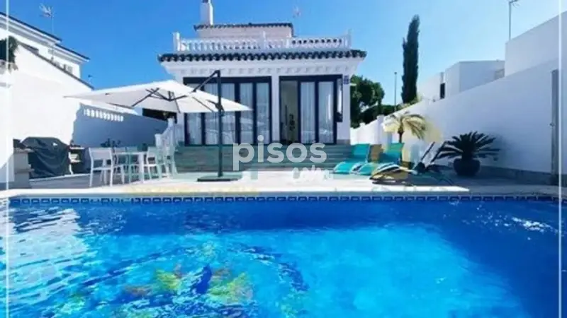 Chalet en Costa Sancti Petri con Piscina Privada y Jacuzzi