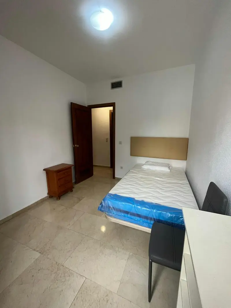 Habitacion Alquiler Cordoba Espa	
	
	
a