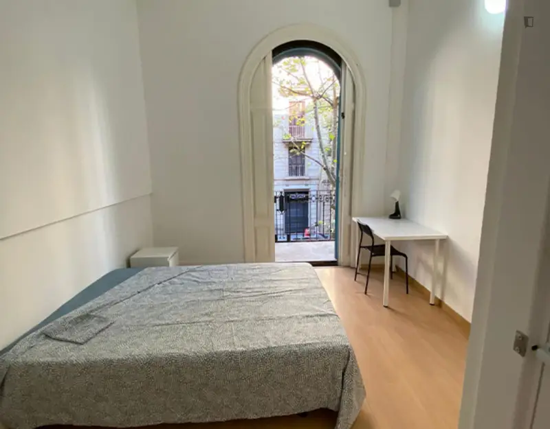 Habitacion Doble con Balcon para Estudiantes
