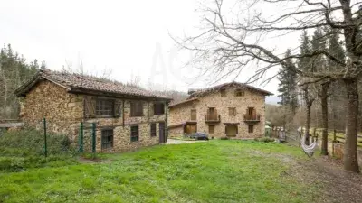 Casa de Piedra Reformada en Alava cerca de Vitoria y Bilbao