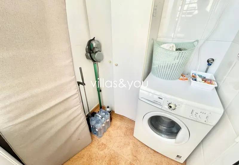 Alquiler Invierno Torrevieja: Apartamento con Vistas al Lago