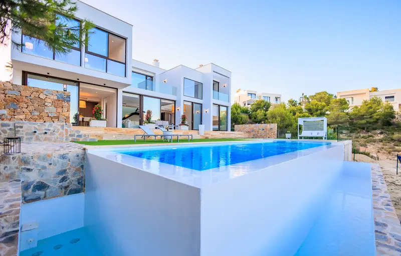 Casa Villa 4 Dormitorios Alquiler Alicante Lujo Familia Piscina