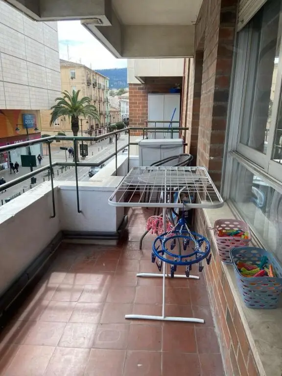 Piso en venta en Alcoy con terraza y 4 habitaciones