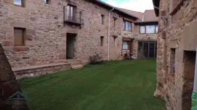 Chalet Adosado en Villanueva de la Nia Valderredible