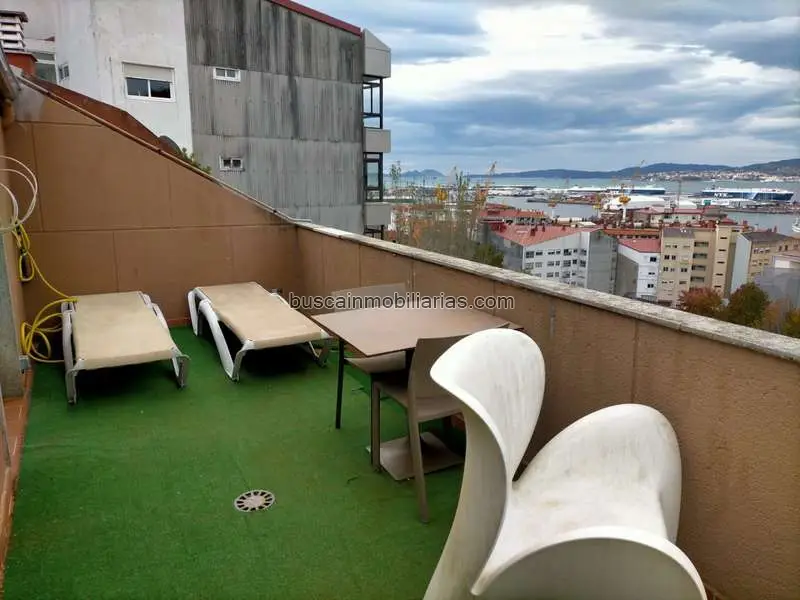 Ático Dúplex en Vigo con Terraza y Vistas al Mar