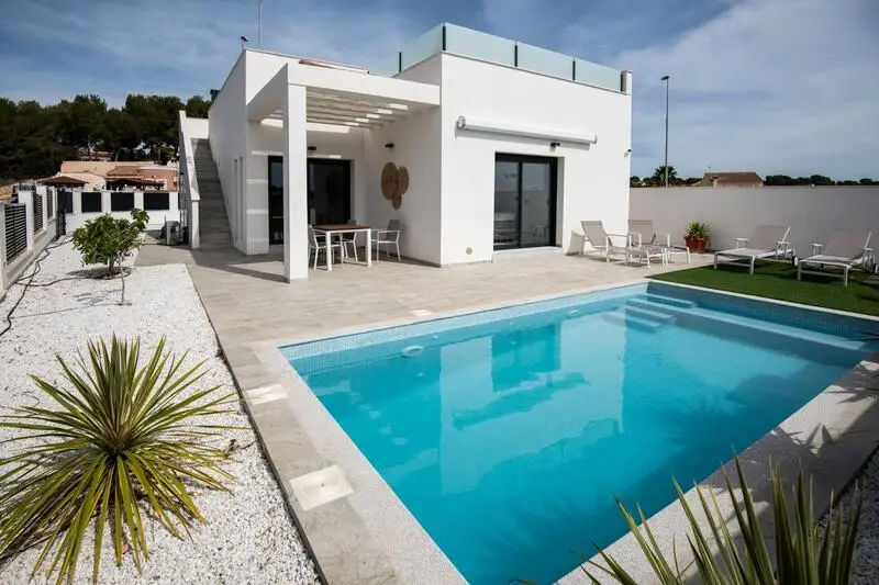 Villa en Venta Pilar de la Horadada 3 Dormitorios Piscina Privada