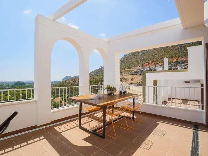 Apartamento 3 Dormitorios Gand	
ia Vistas al Mar