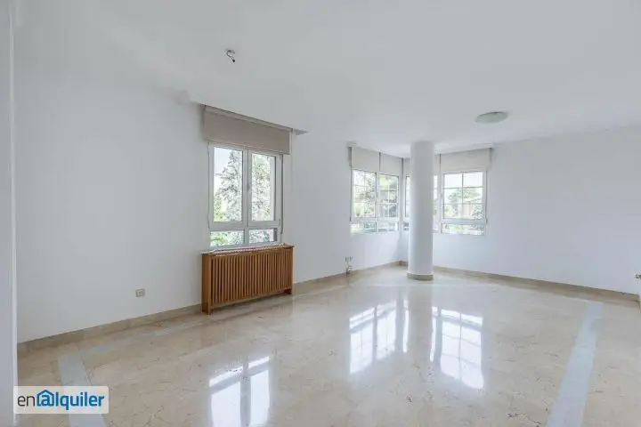 Alquiler Piso 4 Dormitorios Centro Granada Aire Acondicionado Ascensor