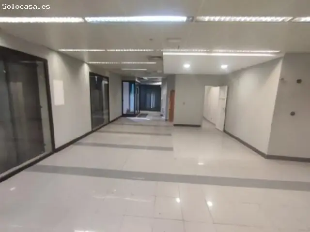 Local Comercial 385m2 Dos Plantas Alquiler Barrio Industrial