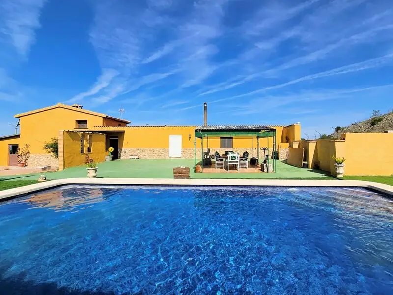 Espectacular Villa de 4 Dormitorios en Murcia