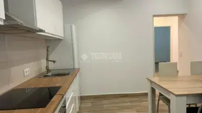 Bajo reformado en Sant Vicenç dels Horts con dos terrazas