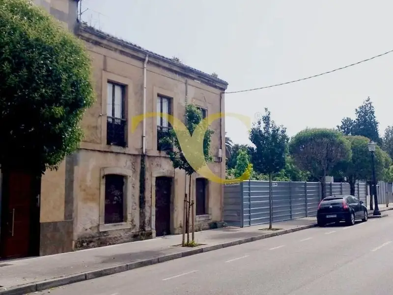 Chalet en venta en Guia Somio Gijon 225m2