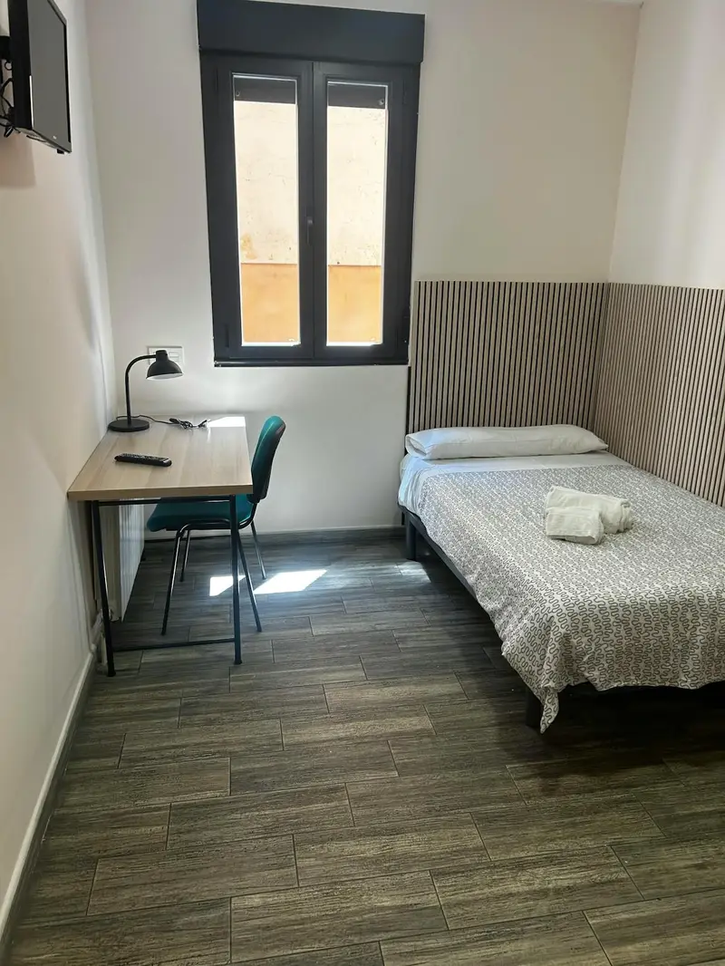 Habitaci	ón en Alquiler Le	ón Espa	ña