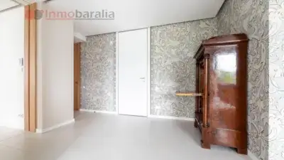 Piso de Lujo en La Finca con Terraza